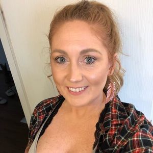 Meet your Posher, Bashaba